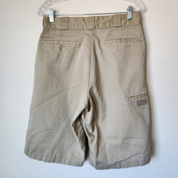Men's Vintage Dickies Tan Khaki Mid Length Shorts Size 30 - Picture 5 of 8